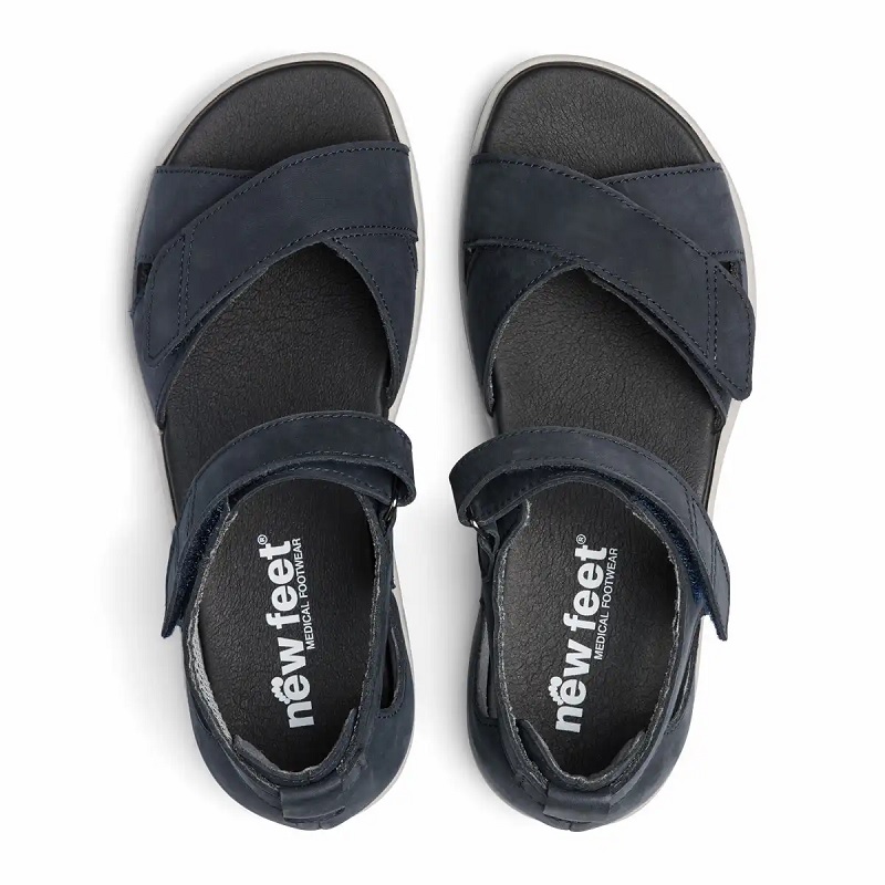 New Feet Sandal Blå med kardborreband och hälkappa ovanifrån